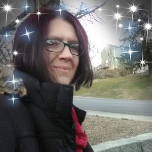 Meet your Posher, Crystal